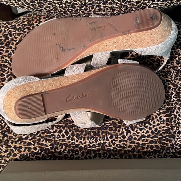 Clarks abigail lily pewter size 7M - Picture 5 of 10